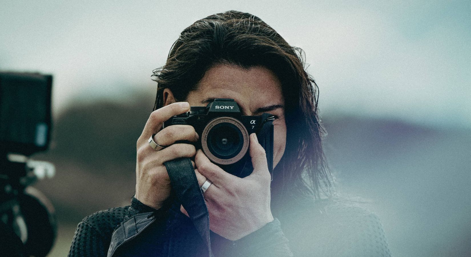 LightLeakレンズがPolarProより登場。デジタルカメラにフィルム写真のようなノスタルジックなヴィンテージ感を加える専用レンズ