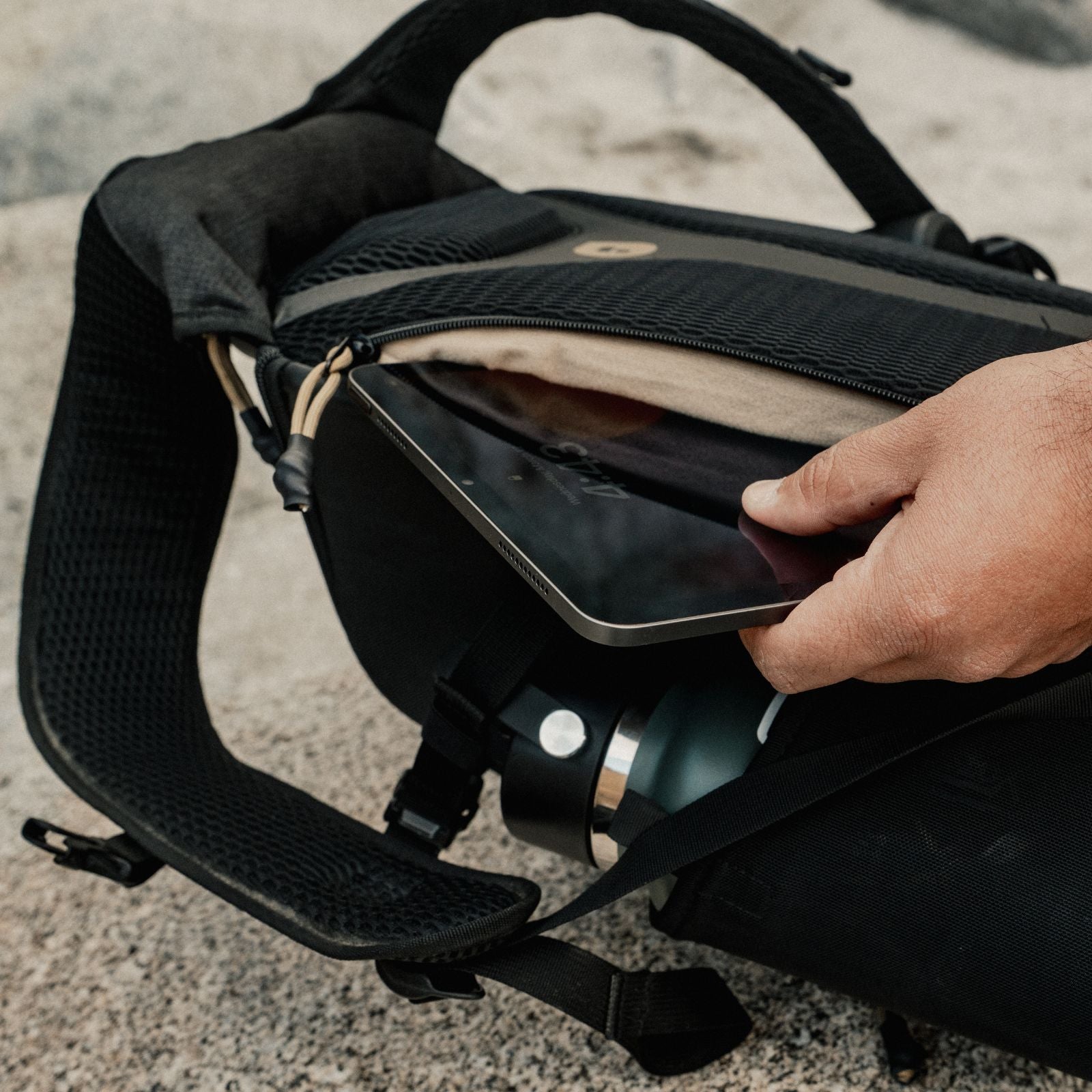 PolarPro RoadRunner 16L バックパック - Black
