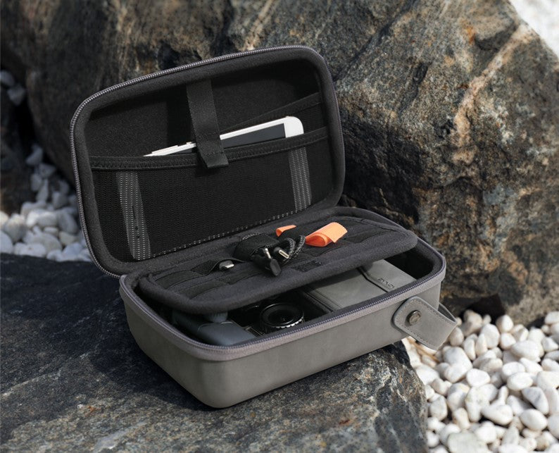 Cynova カメラキャリングケース