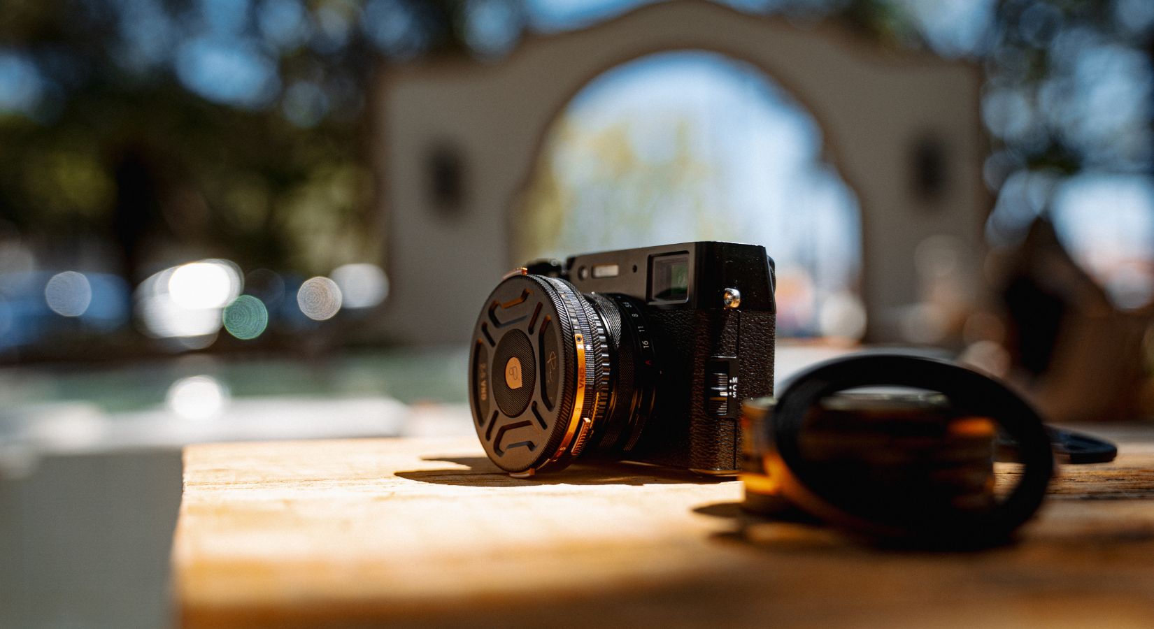 FUJIFILM X100VIにおすすめのアクセサリー7選