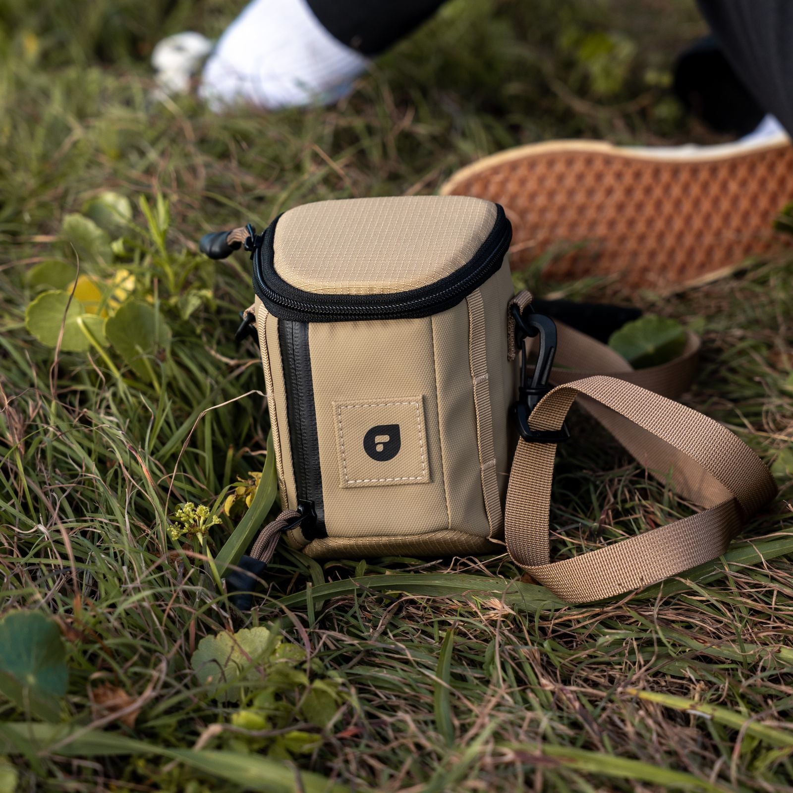 PolarPro RoadRunner 1L スリングケース - Desert