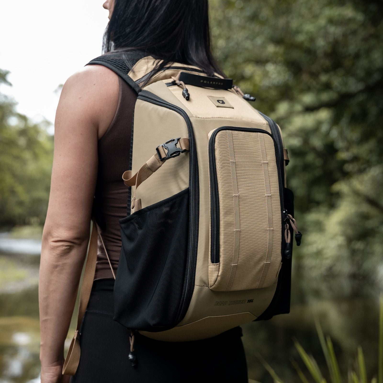 PolarPro RoadRunner 16L バックパック - Desert