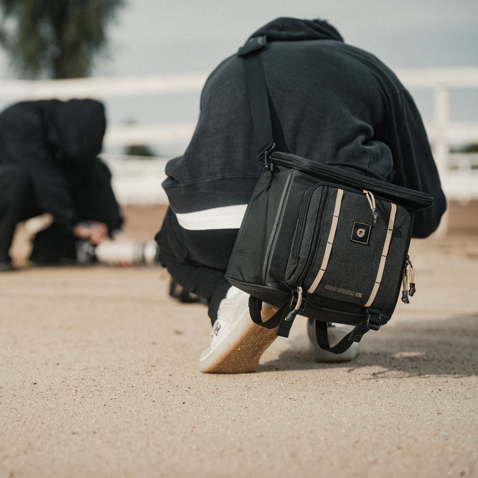 PolarPro RoadRunner 12L ショルダーバッグ