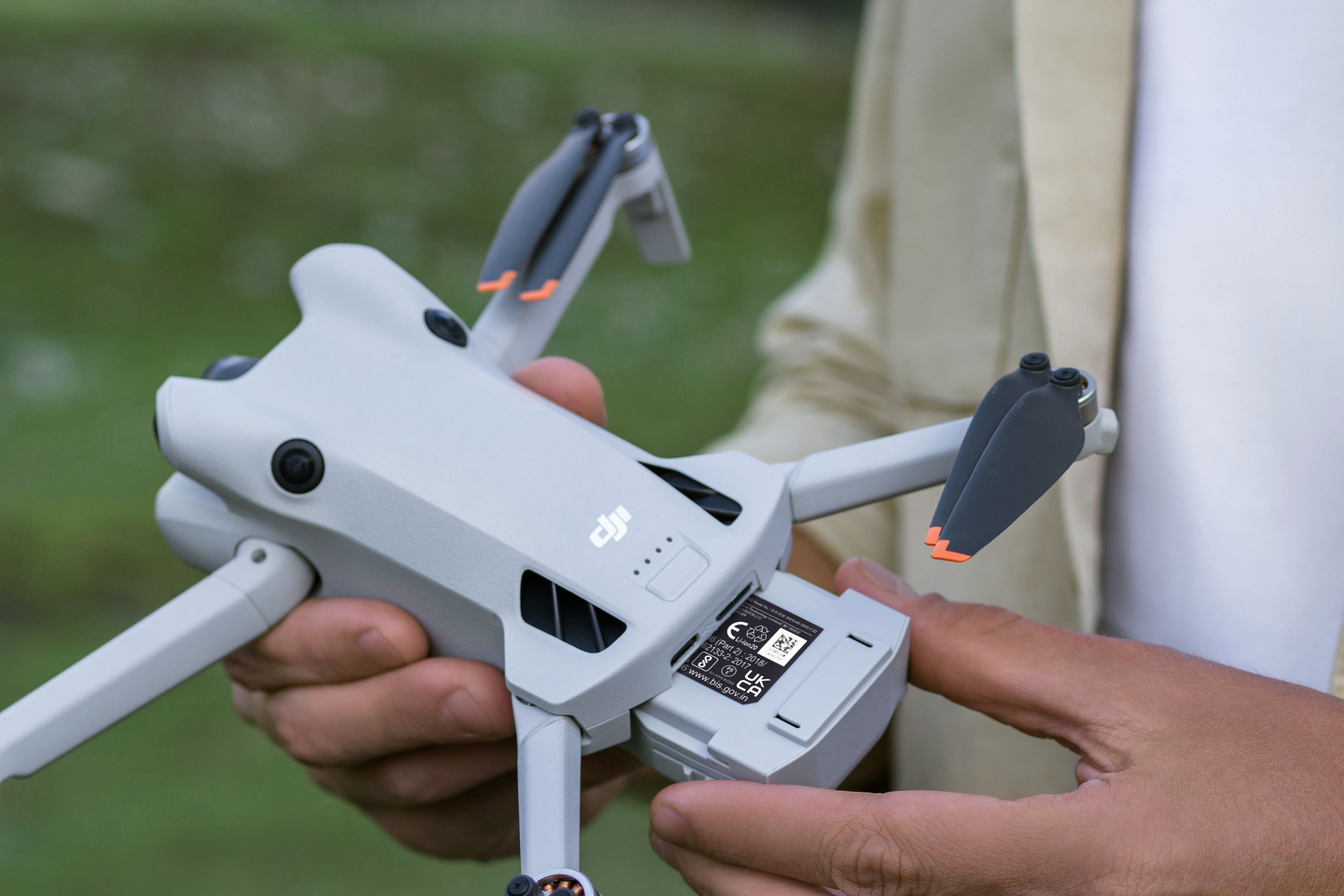 DJI Mavic Mini バッテリー計4本-