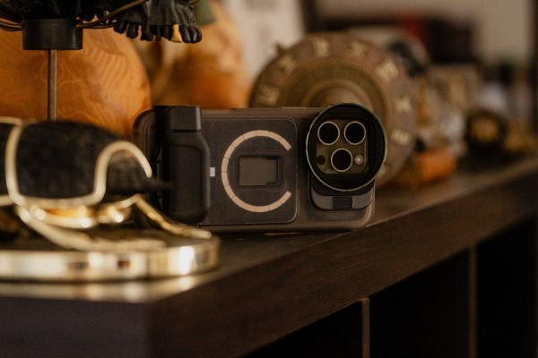 PolarPro MagFlip フード - Leica Q3